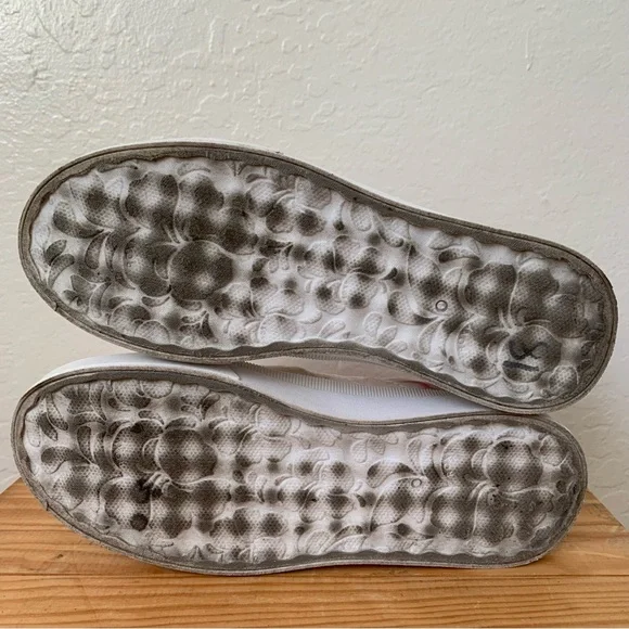 Roxy Rae Slip-On Shoes - Size 7 - Picture 6 of 8